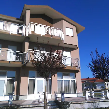 Aurora Bed and Breakfast 3*